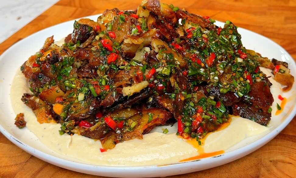 Papas chimichurri aplastadas y crujientes